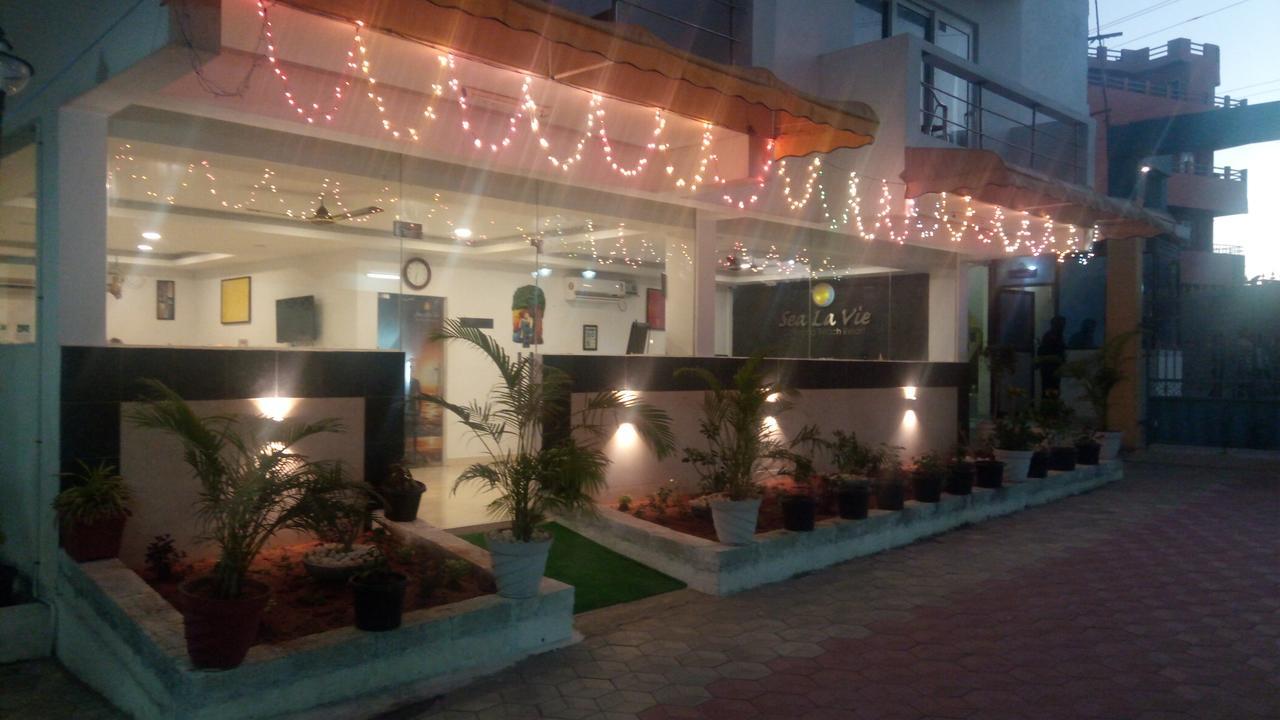 Sea La Vie Covelong Beach Resort Kelambākkam Exterior foto